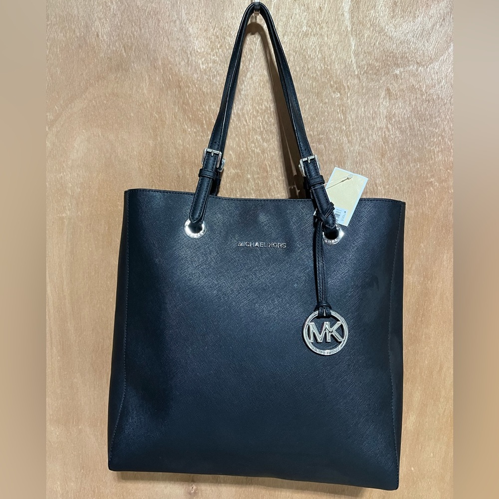 Michael Kors-Jet Set Travel NS Lg. Saffiano Black Tote-NWT